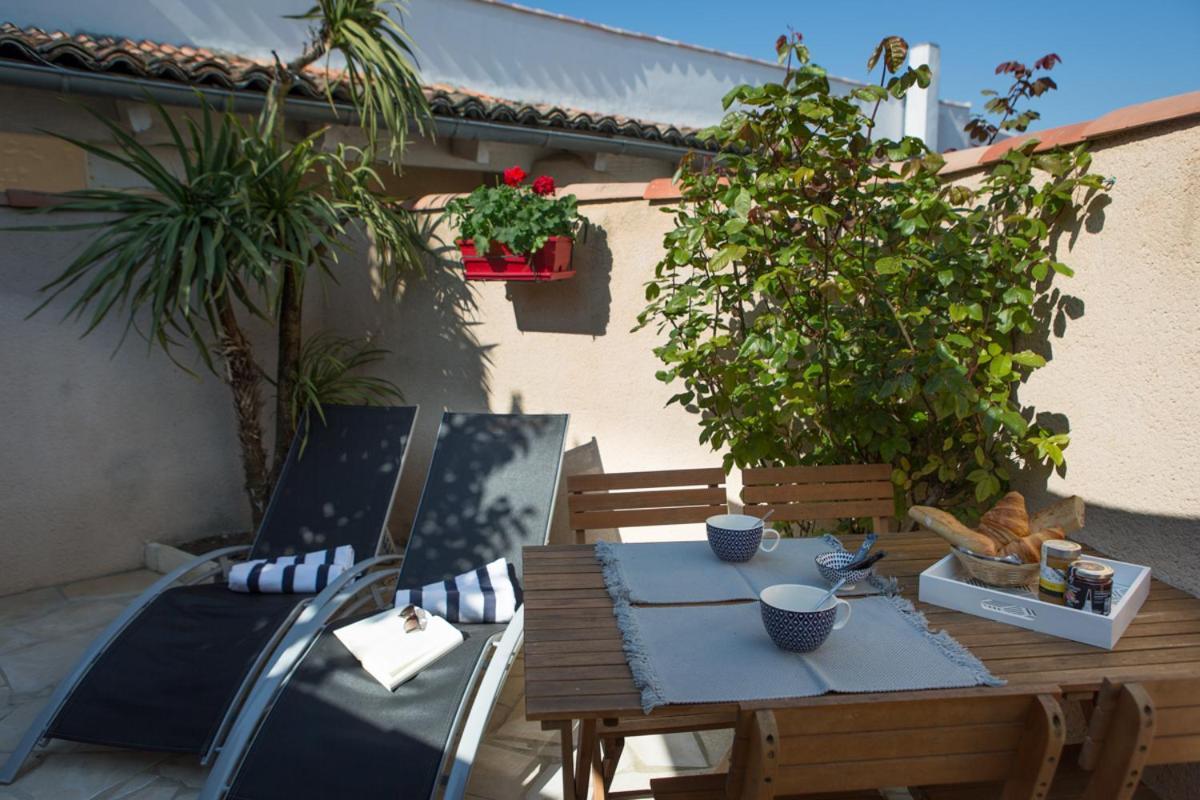 Le Clos Des Sternes La Flotte Bagian luar foto