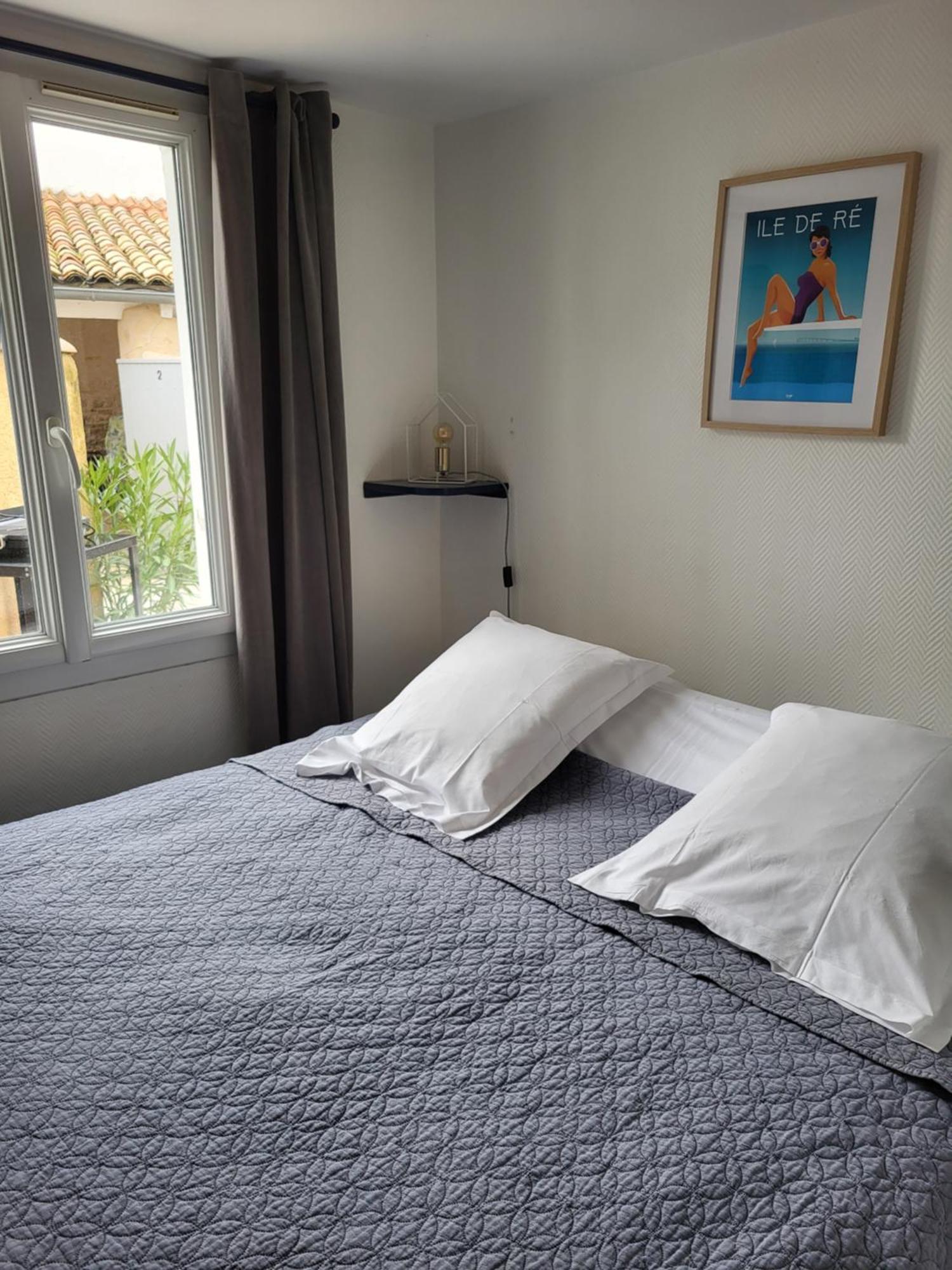 Le Clos Des Sternes La Flotte Bagian luar foto