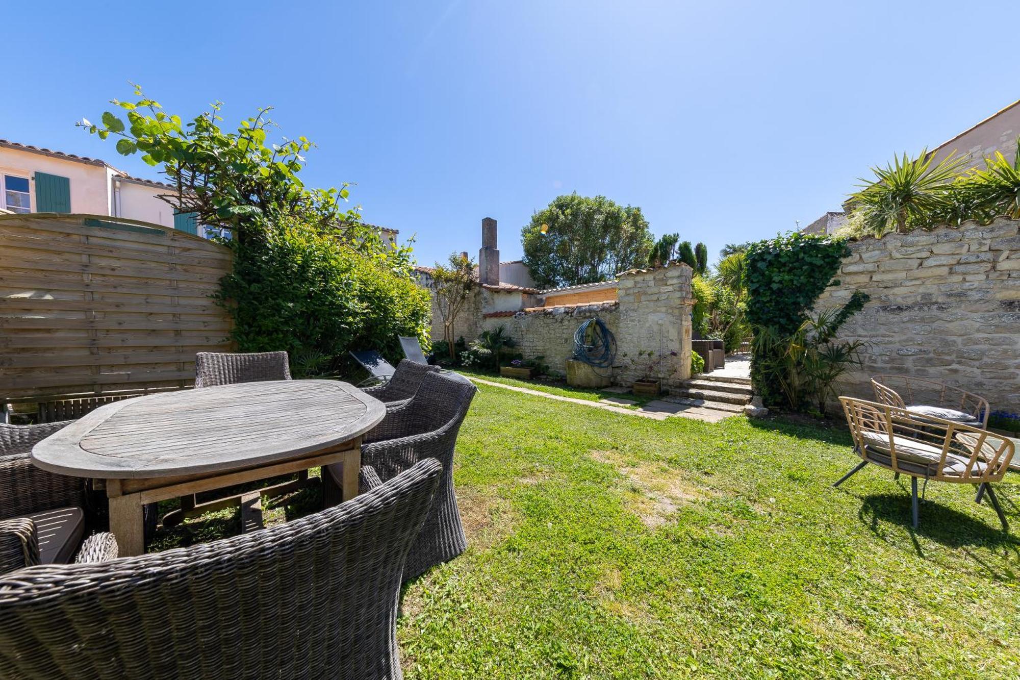Le Clos Des Sternes La Flotte Bagian luar foto